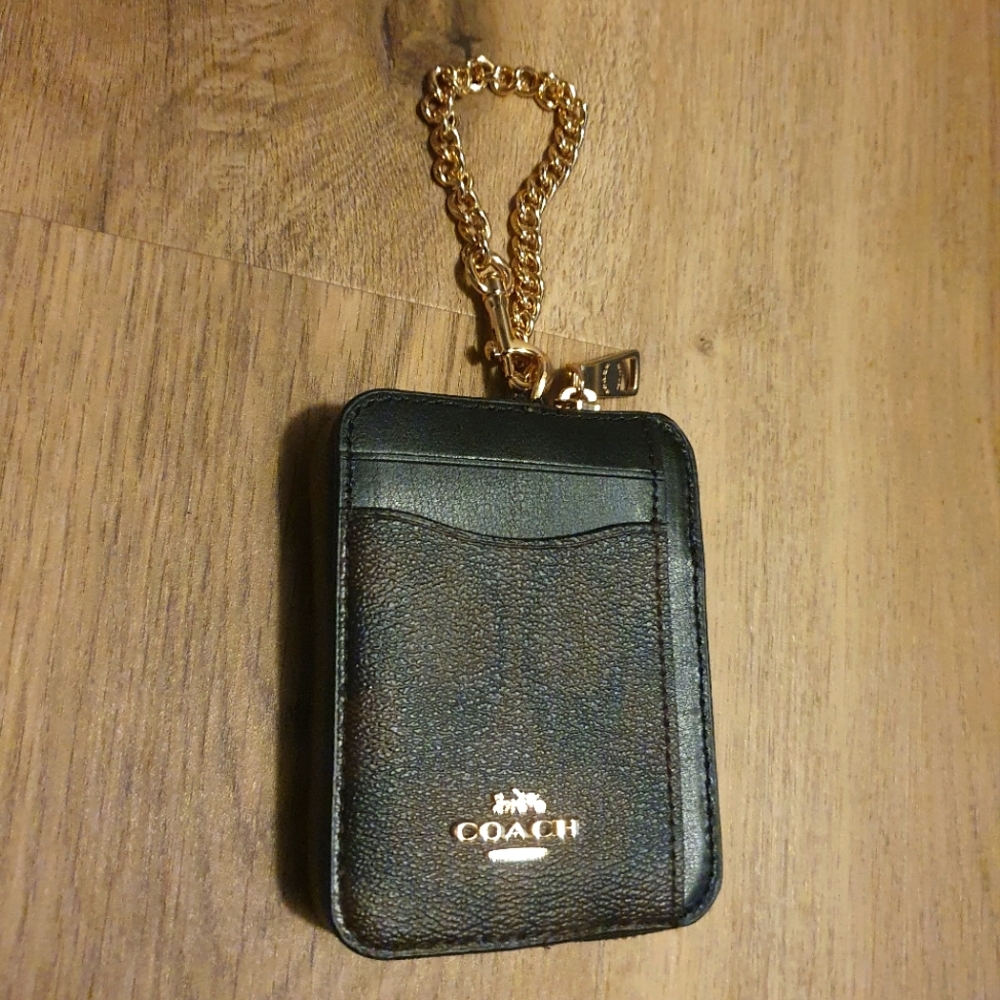 Coach Zip Card Case In Signature Canvas
